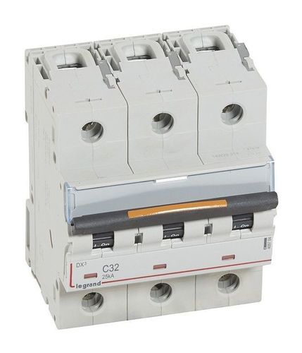 Автоматический выключатель Legrand DX³ 3P 32А (C) 25кА